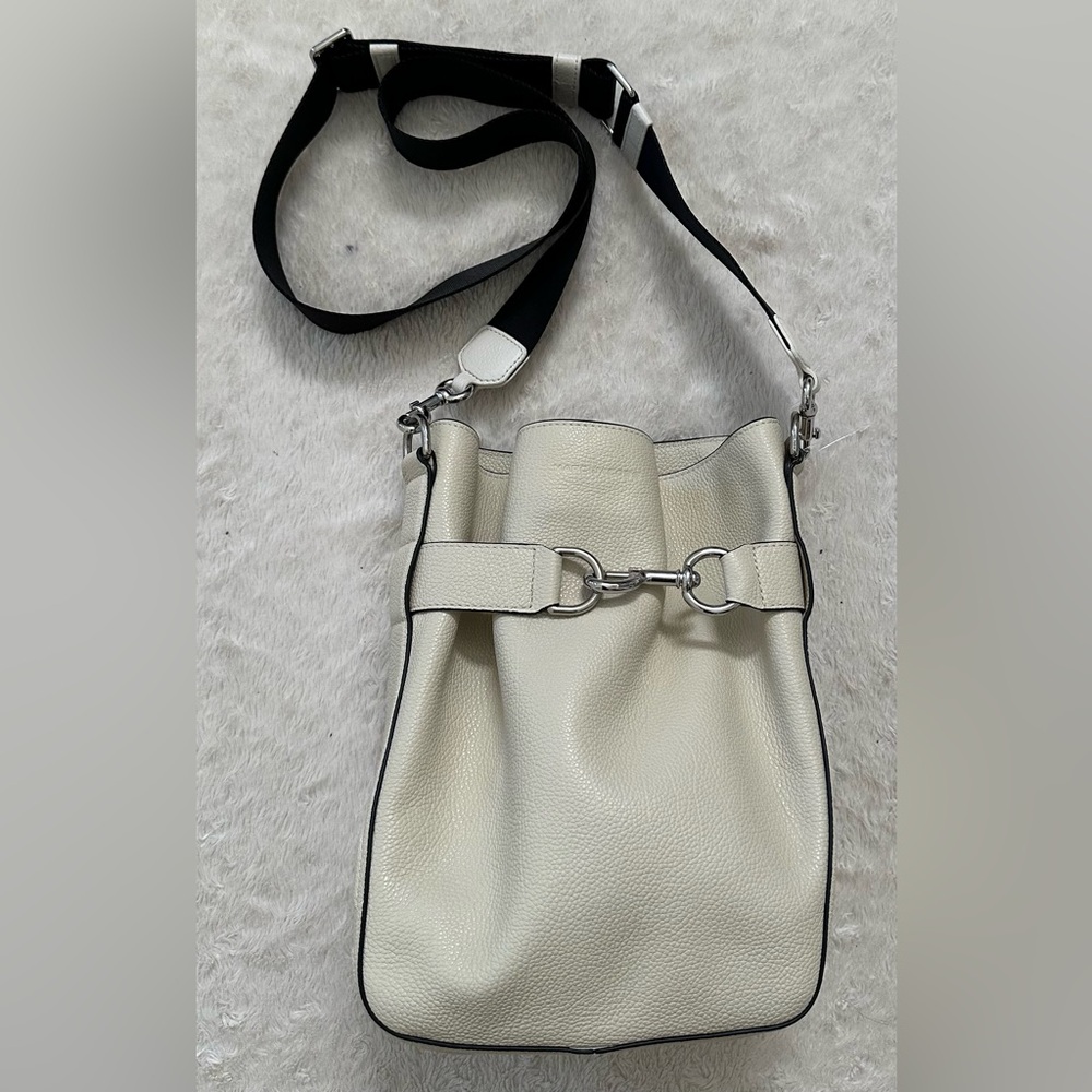 Marc Jacobs leather bucket crossbody bag NWOT SAMPLE